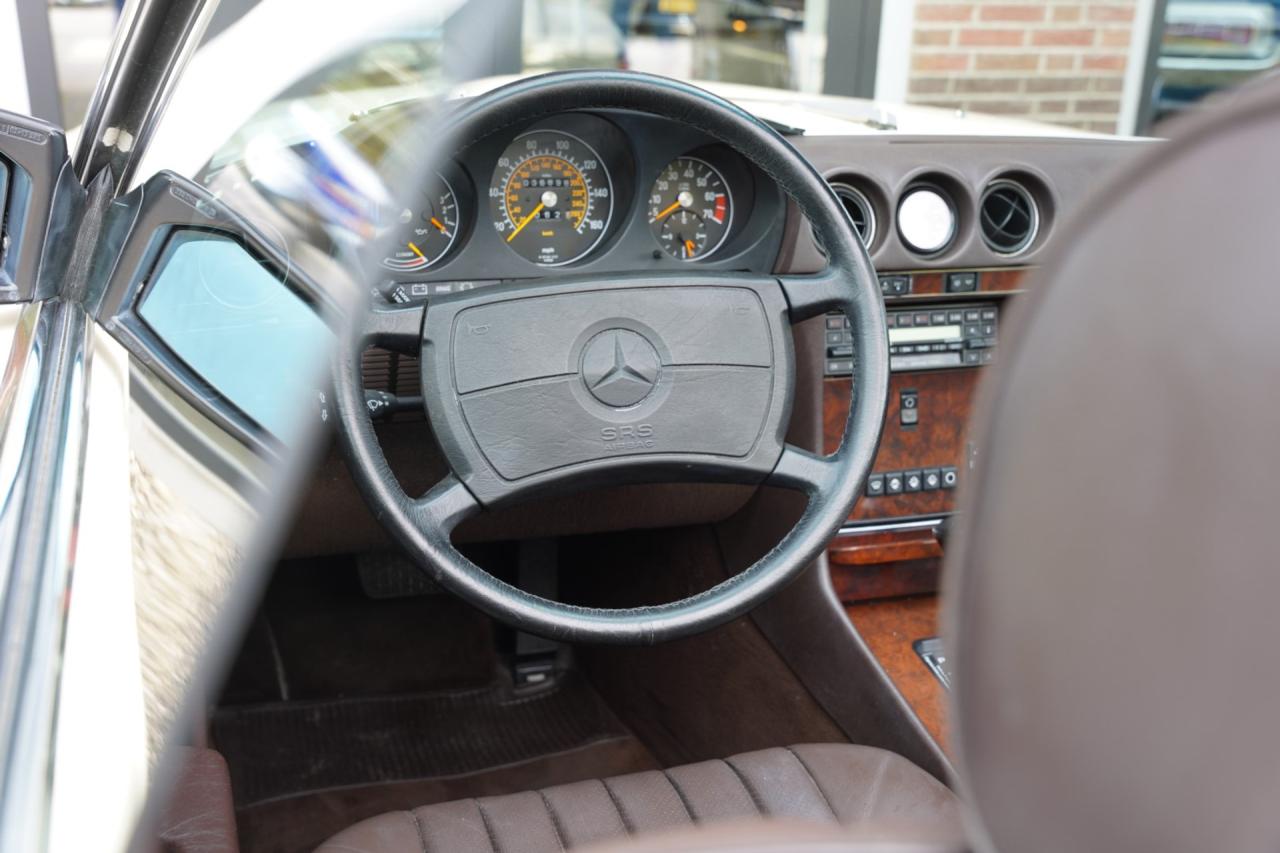 1989 Mercedes - Benz Mercedes Benz SL 560