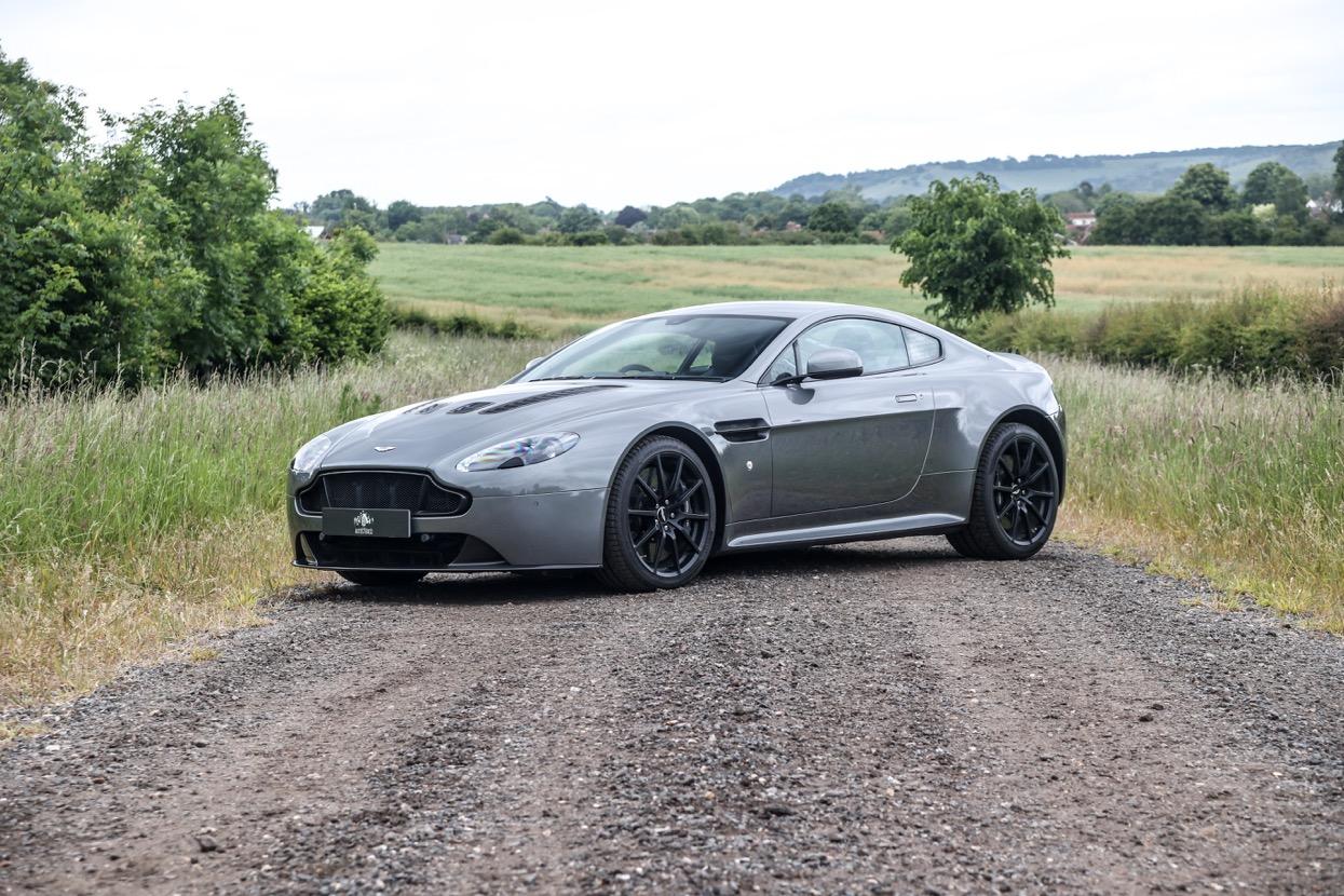 2017 Aston Martin Vantage V12 S Manual