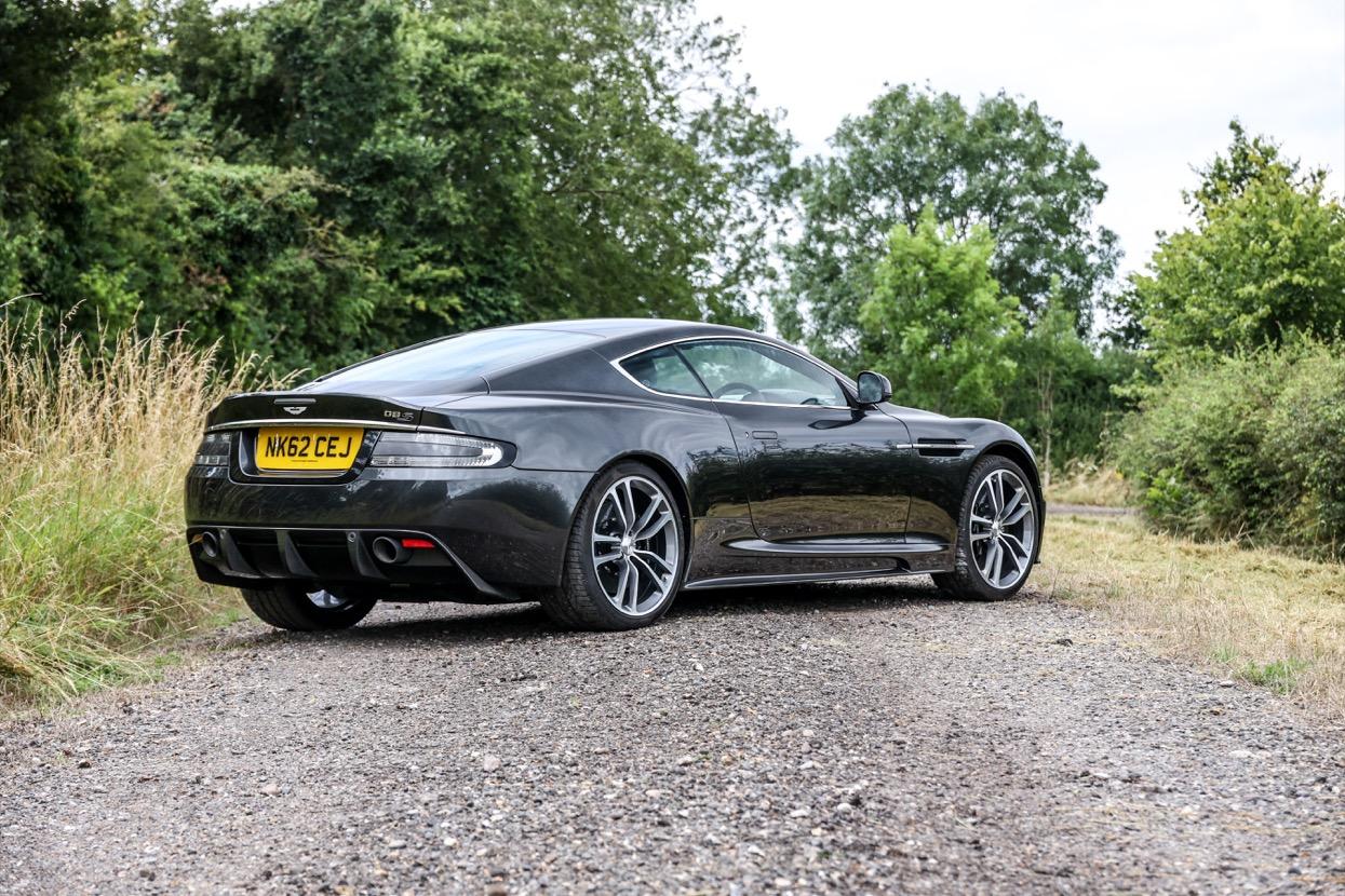 2012 Aston Martin DBS Carbon Edition