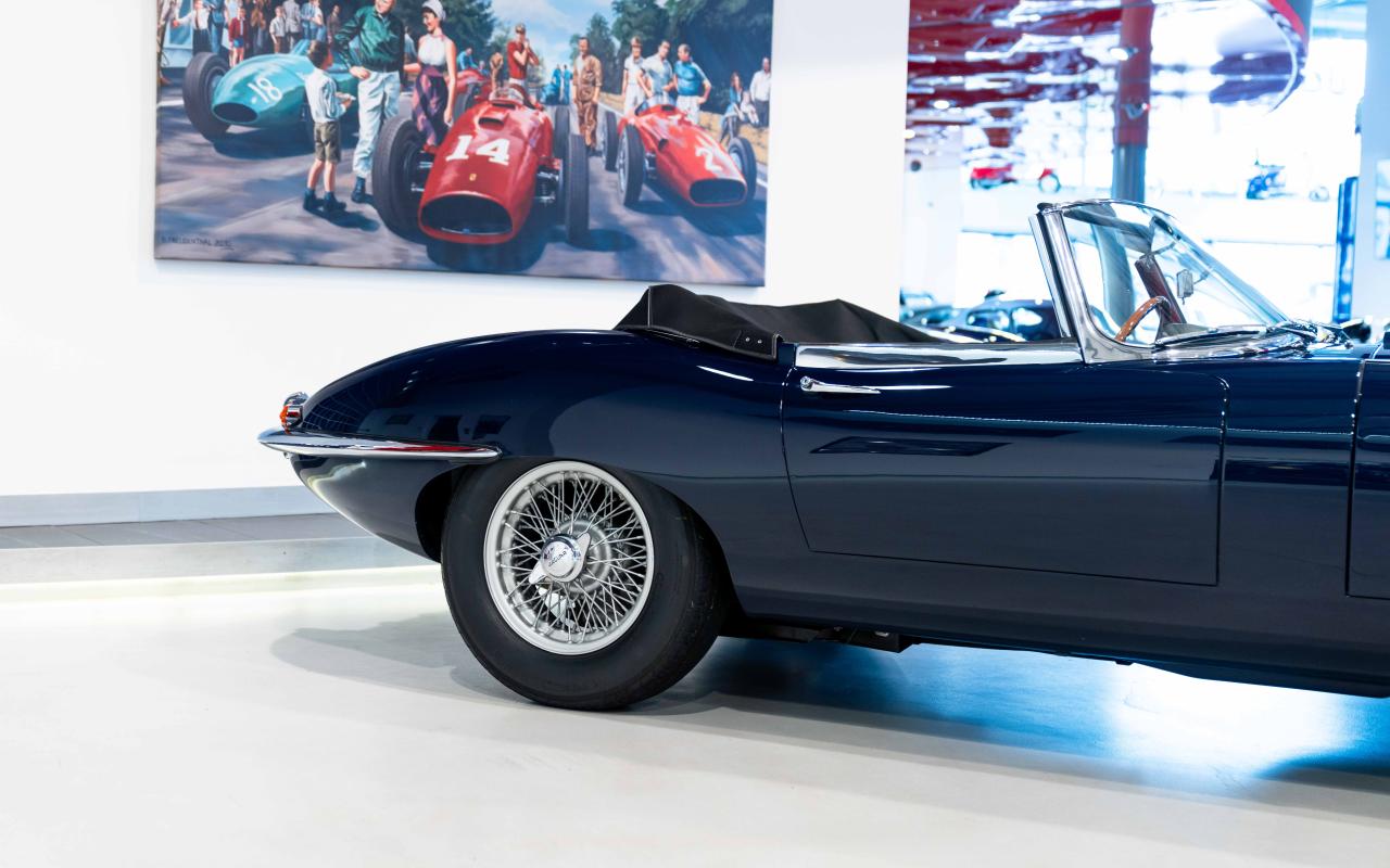 1961 Jaguar E-Type Series 1 Roadster