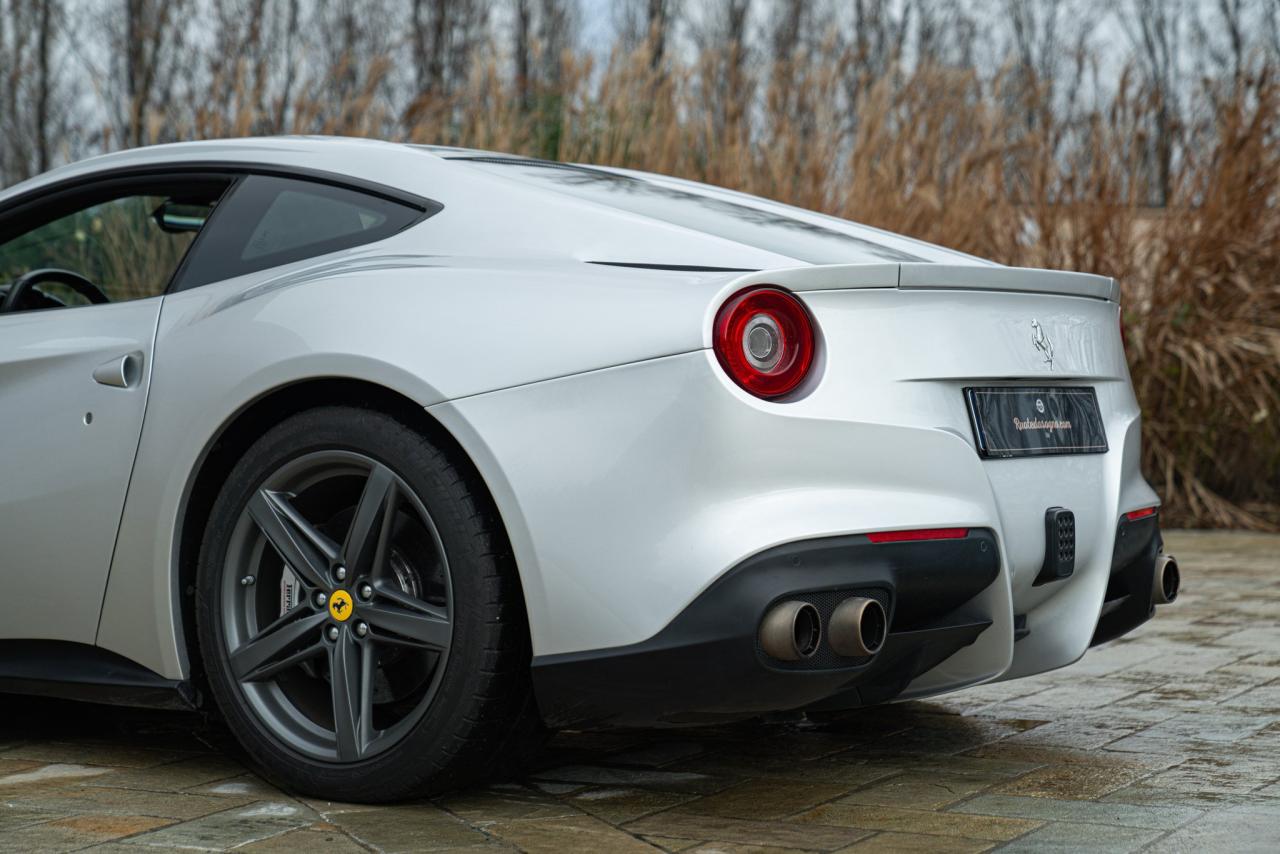 2013 Ferrari F12 BERLINETTA