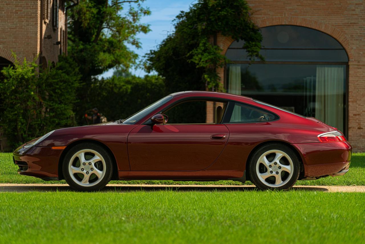 1999 Porsche 996 (911) CARRERA