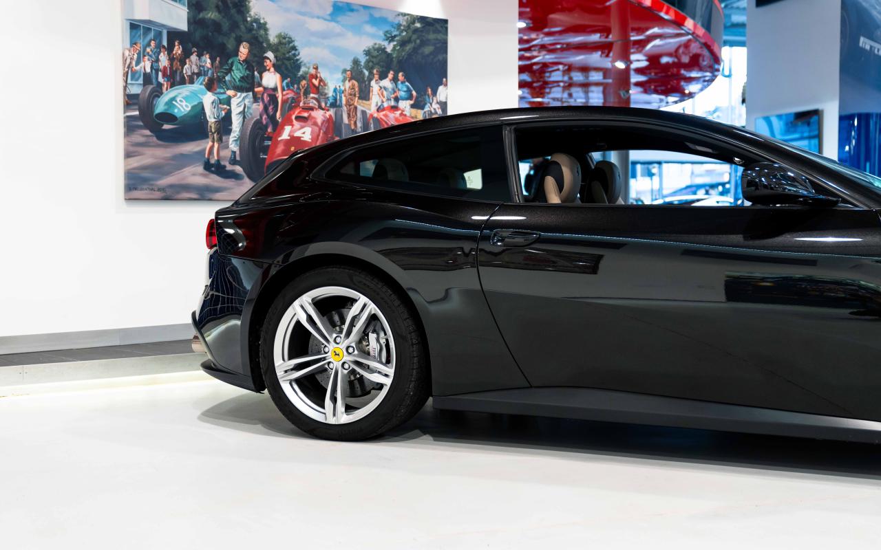 2017 Ferrari GTC4 Lusso