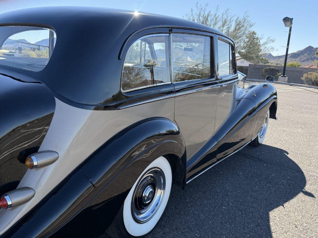 1956 Rolls - Royce Silver Wraith