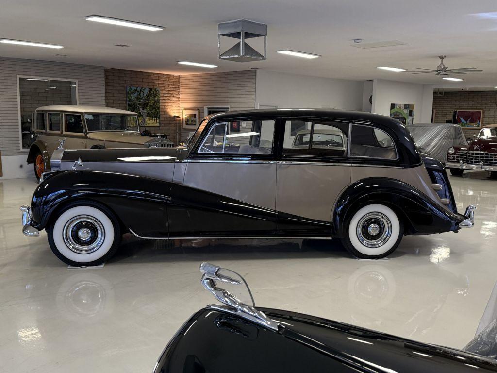 1956 Rolls - Royce Silver Wraith