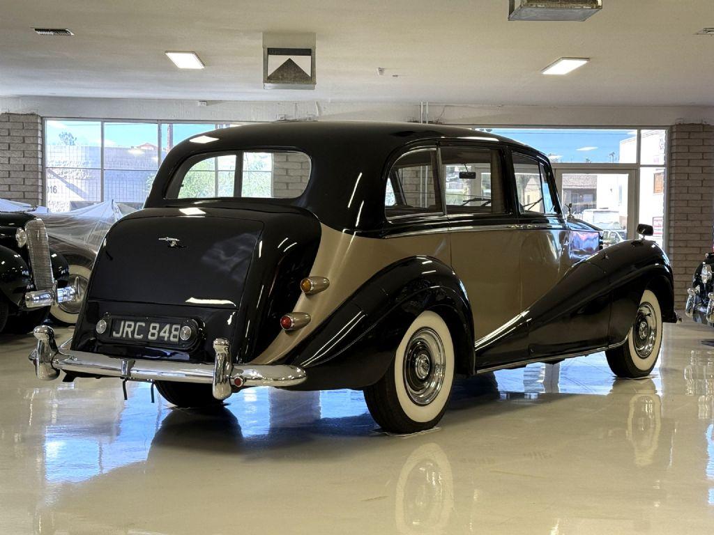 1956 Rolls - Royce Silver Wraith