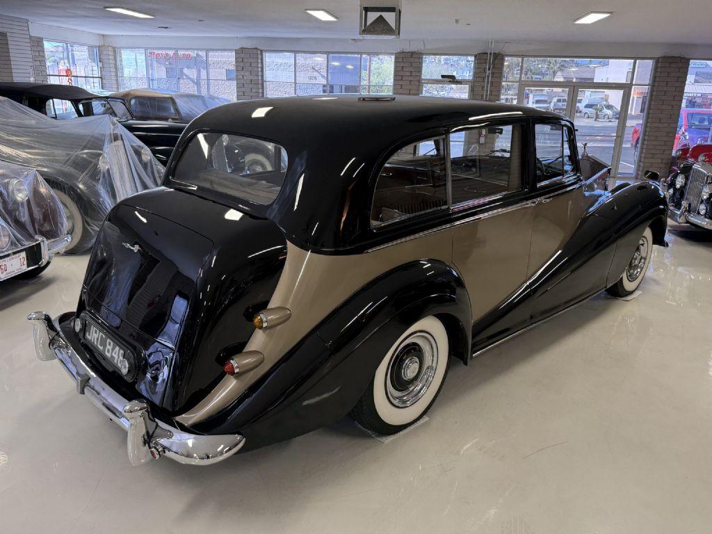 1956 Rolls - Royce Silver Wraith