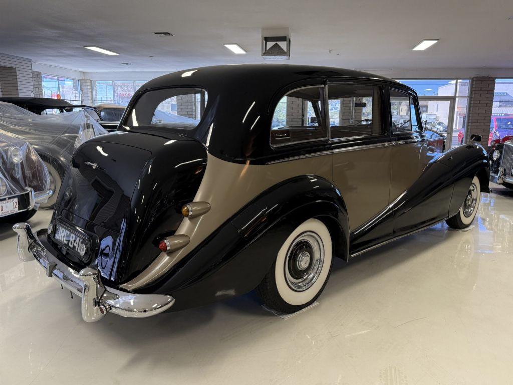 1956 Rolls - Royce Silver Wraith