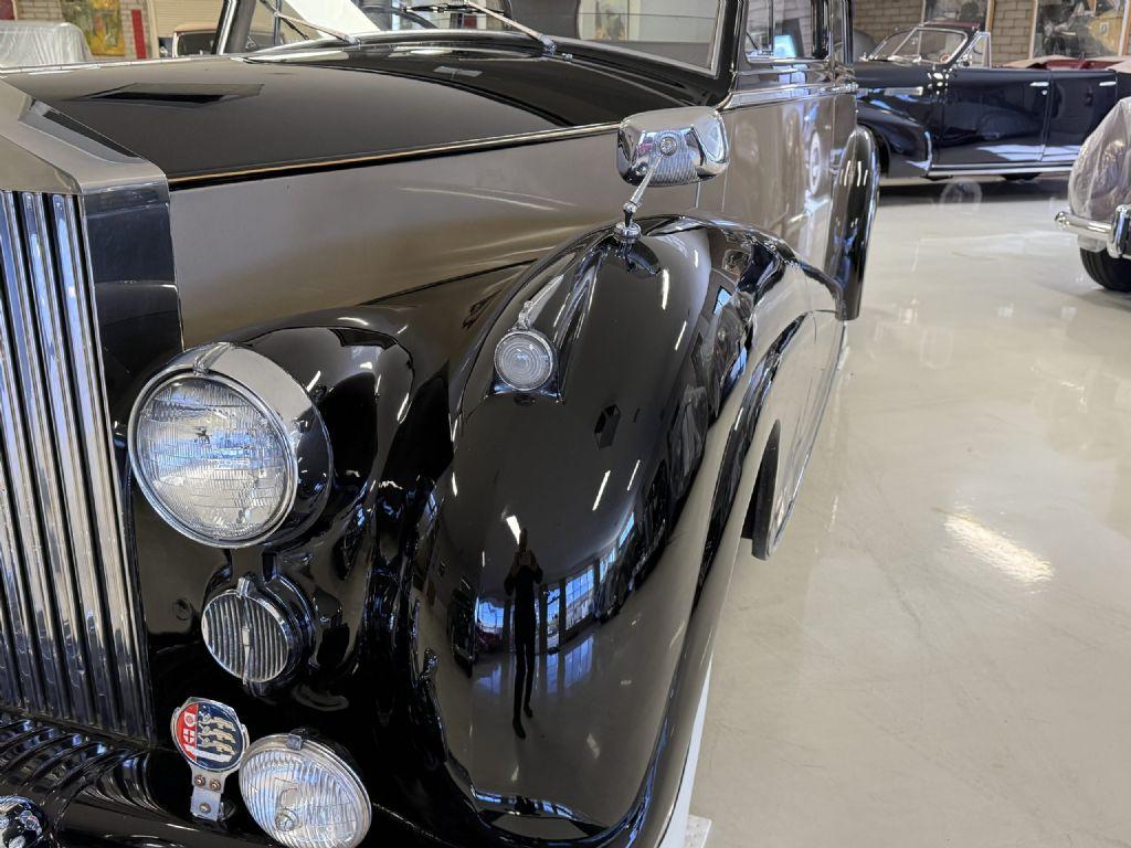 1956 Rolls - Royce Silver Wraith