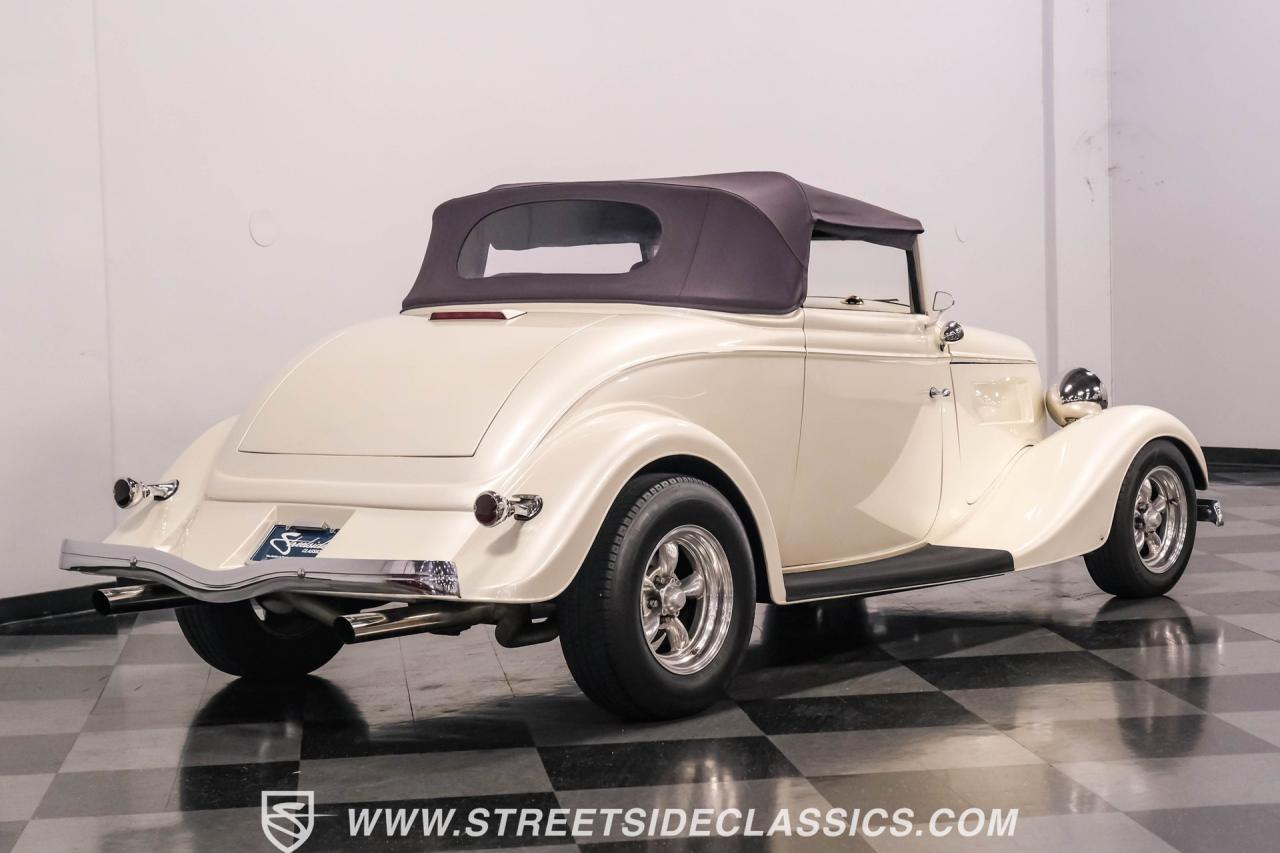 1934 Ford Cabriolet