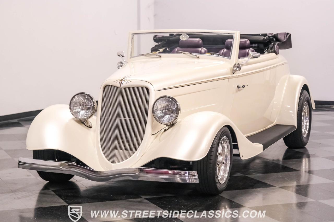 1934 Ford Cabriolet