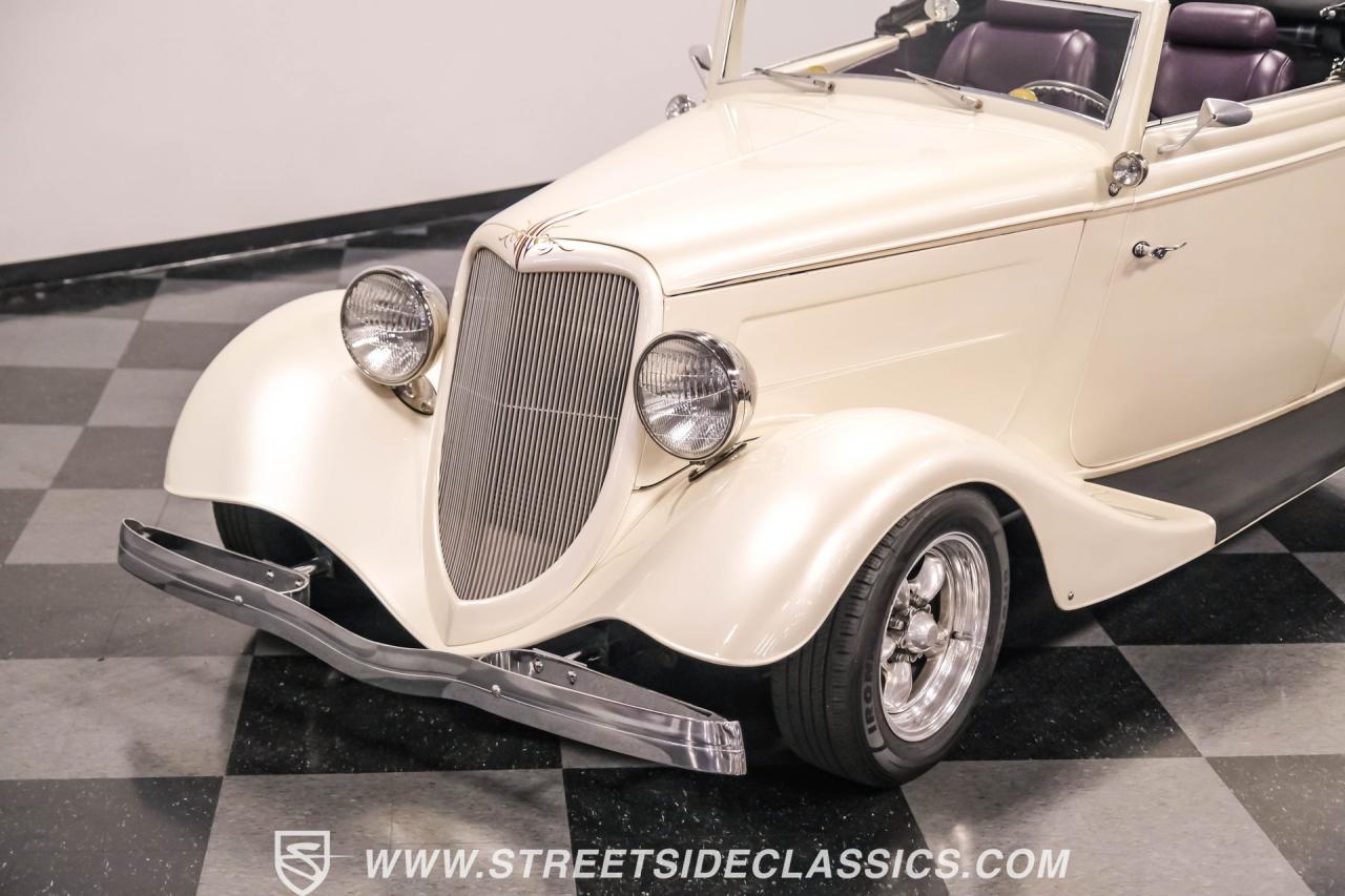 1934 Ford Cabriolet