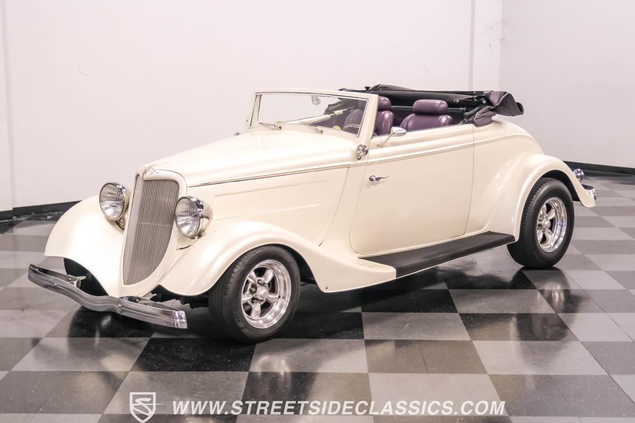 1934 Ford Cabriolet