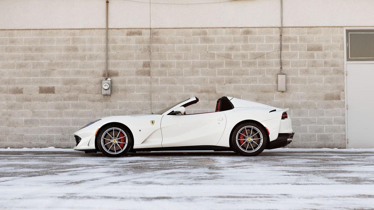 2023 Ferrari 812 GTS