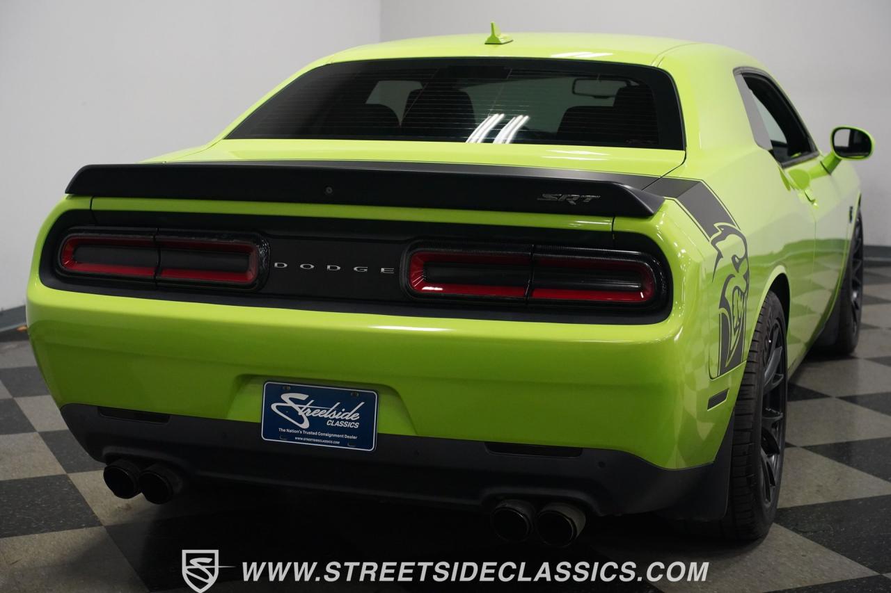 2015 Dodge Challenger SRT Hellcat