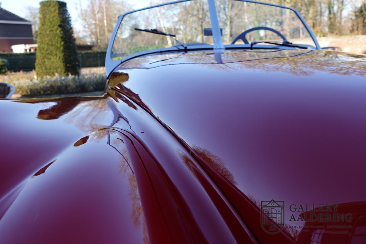 1954 Jaguar XK120 OTS