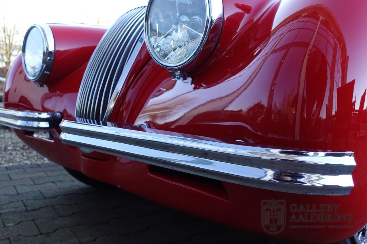 1954 Jaguar XK120 OTS