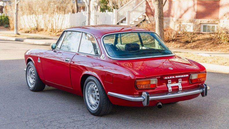 1974 Alfa Romeo GTV 2000