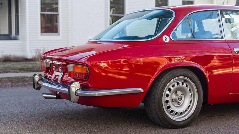 1974 Alfa Romeo GTV 2000