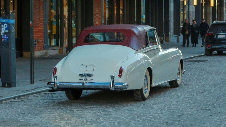 1961 Rolls - Royce Silver Cloud II H.J. Mulliner Drophead Coupe Adaptation