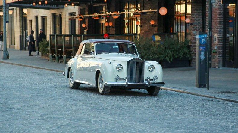 1961 Rolls - Royce Silver Cloud II H.J. Mulliner Drophead Coupe Adaptation