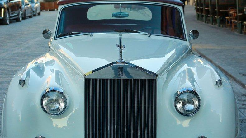 1961 Rolls - Royce Silver Cloud II H.J. Mulliner Drophead Coupe Adaptation