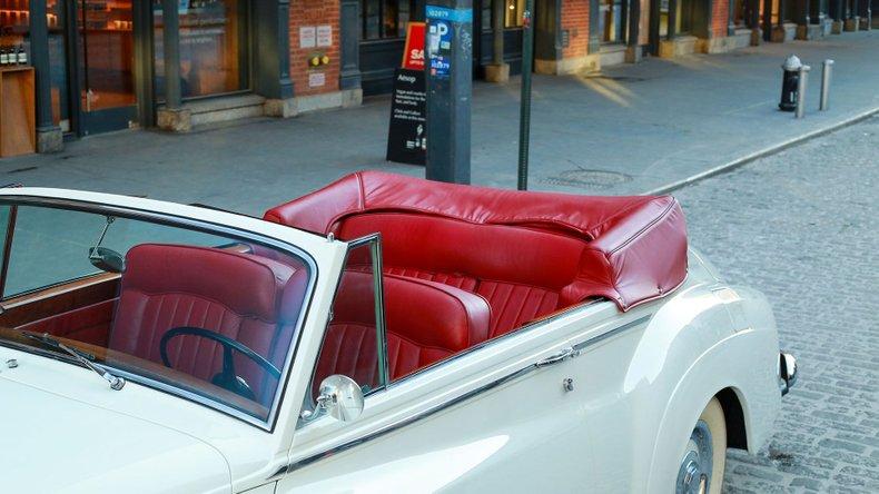 1961 Rolls - Royce Silver Cloud II H.J. Mulliner Drophead Coupe Adaptation