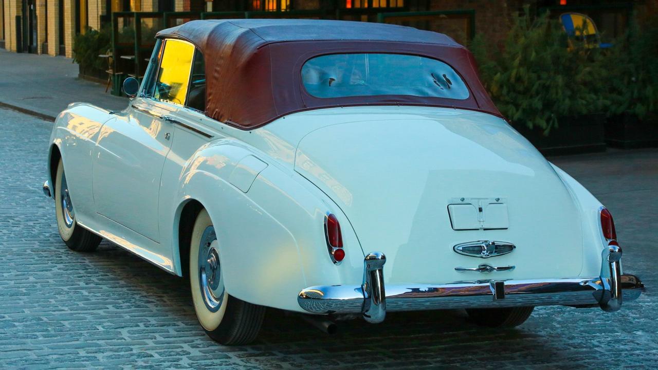 1961 Rolls - Royce Silver Cloud II H.J. Mulliner Drophead Coupe Adaptation