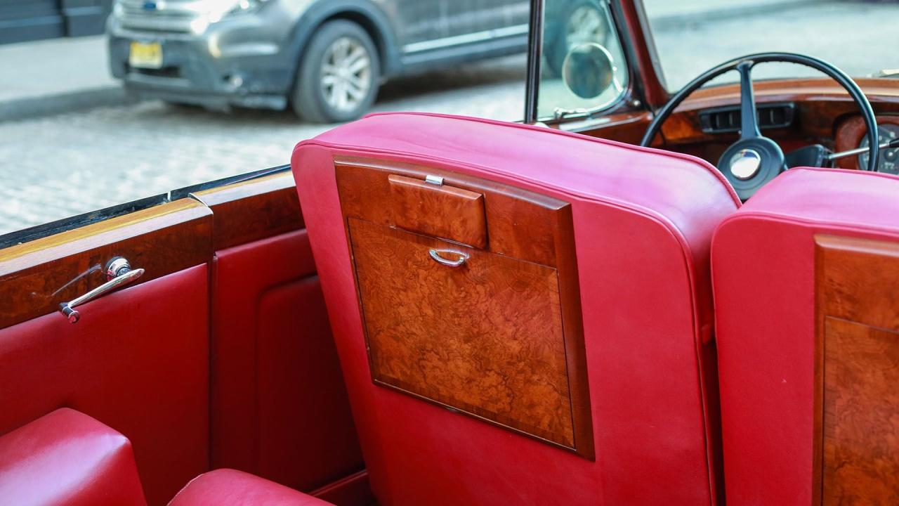 1961 Rolls - Royce Silver Cloud II H.J. Mulliner Drophead Coupe Adaptation