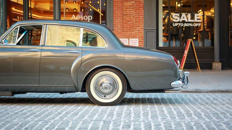 1965 Bentley S3 Continental Flying Spur H.J. Mulliner Saloon