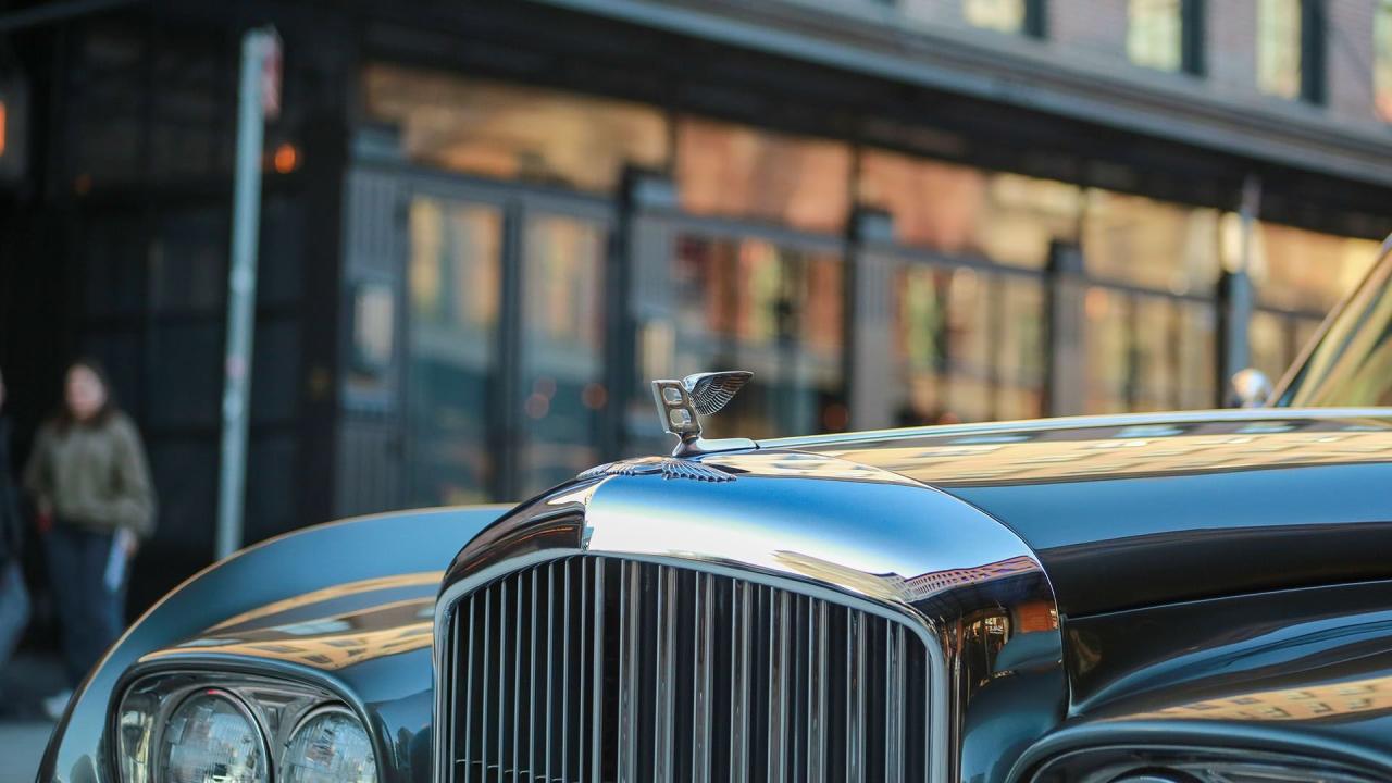 1965 Bentley S3 Continental Flying Spur H.J. Mulliner Saloon