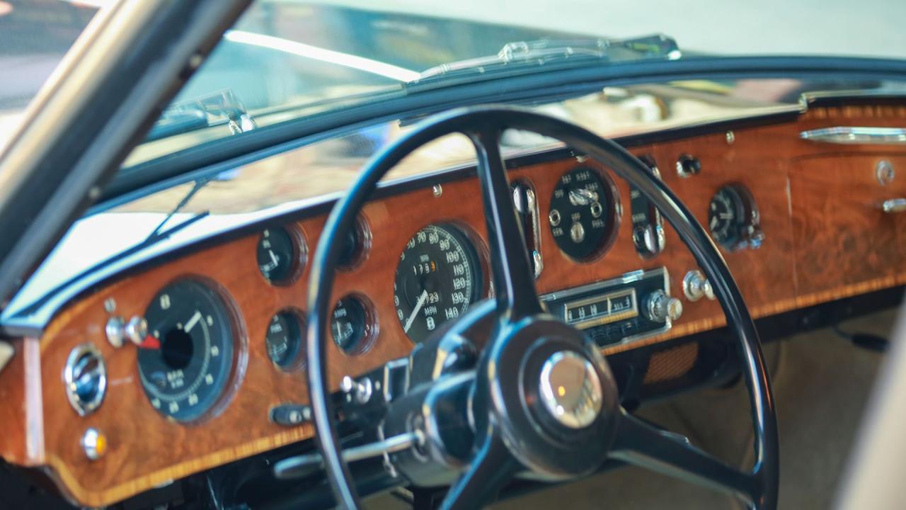 1965 Bentley S3 Continental Flying Spur H.J. Mulliner Saloon