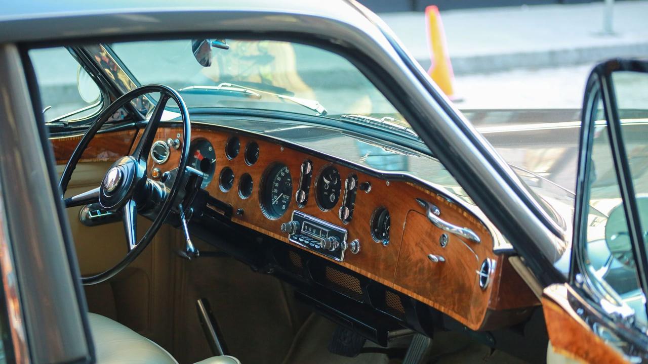 1965 Bentley S3 Continental Flying Spur H.J. Mulliner Saloon