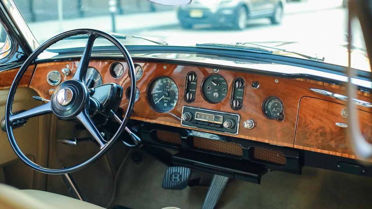 1965 Bentley S3 Continental Flying Spur H.J. Mulliner Saloon