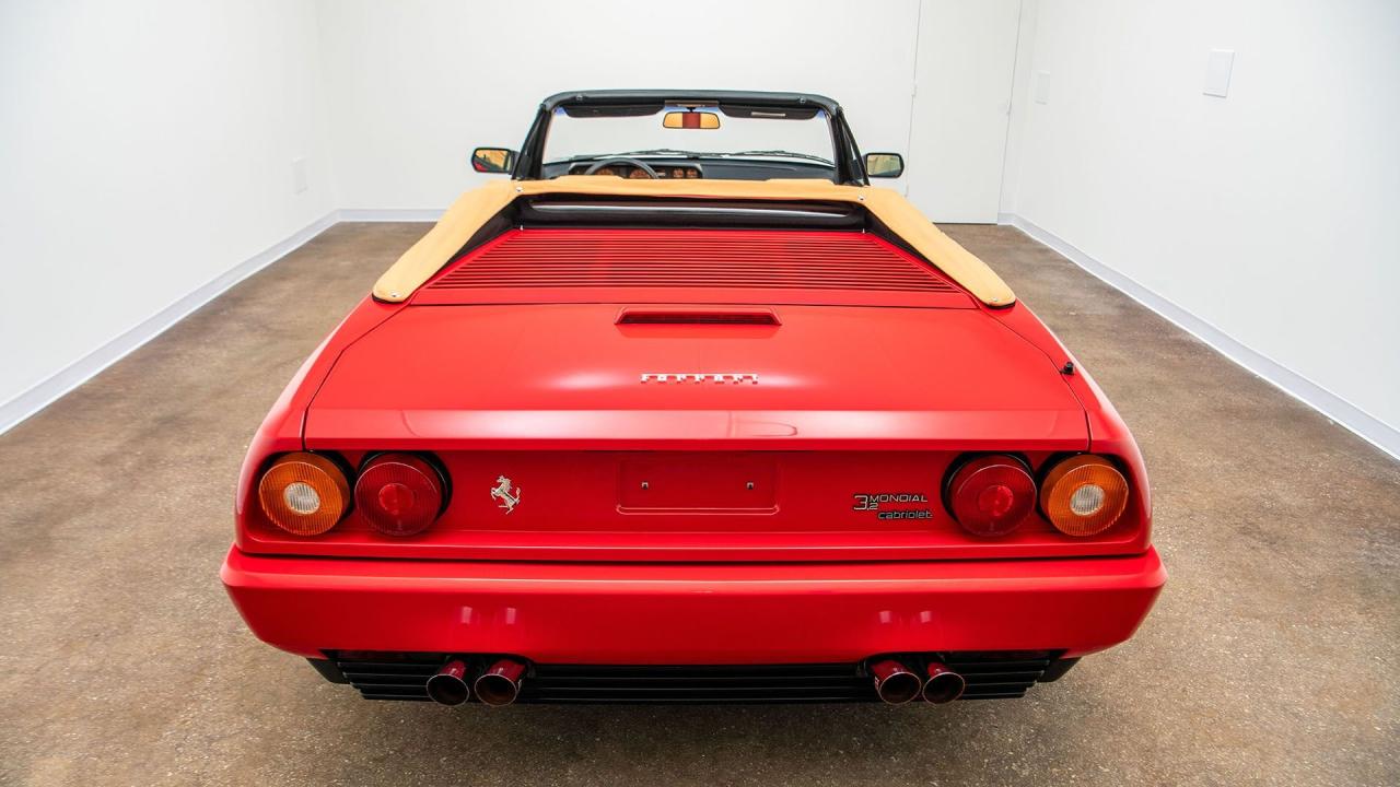 1986 Ferrari 3.2 Mondial Cabriolet