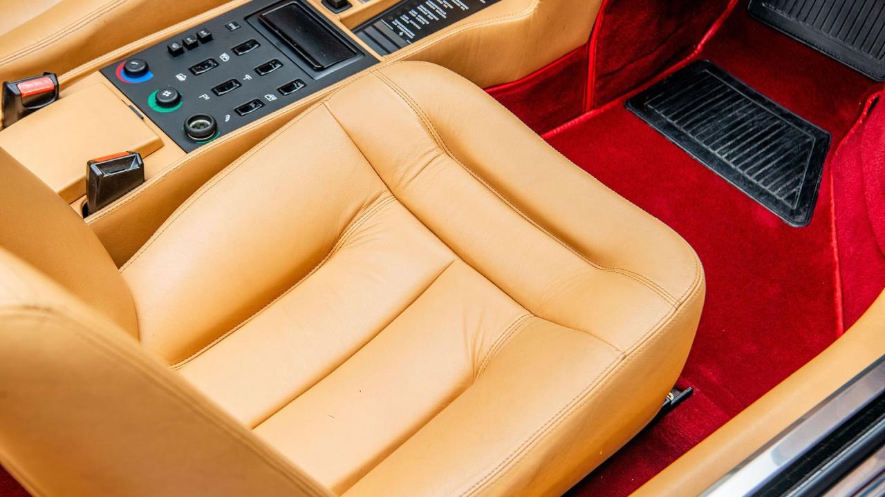 1986 Ferrari 3.2 Mondial Cabriolet