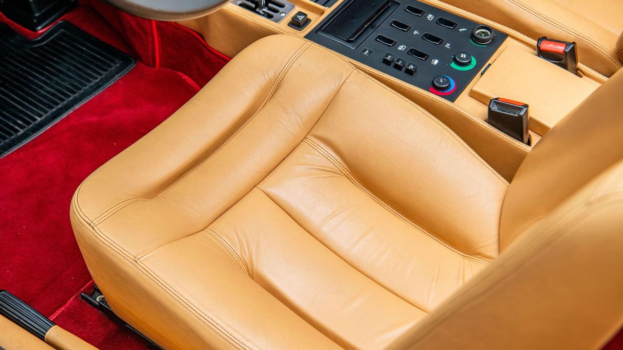 1986 Ferrari 3.2 Mondial Cabriolet