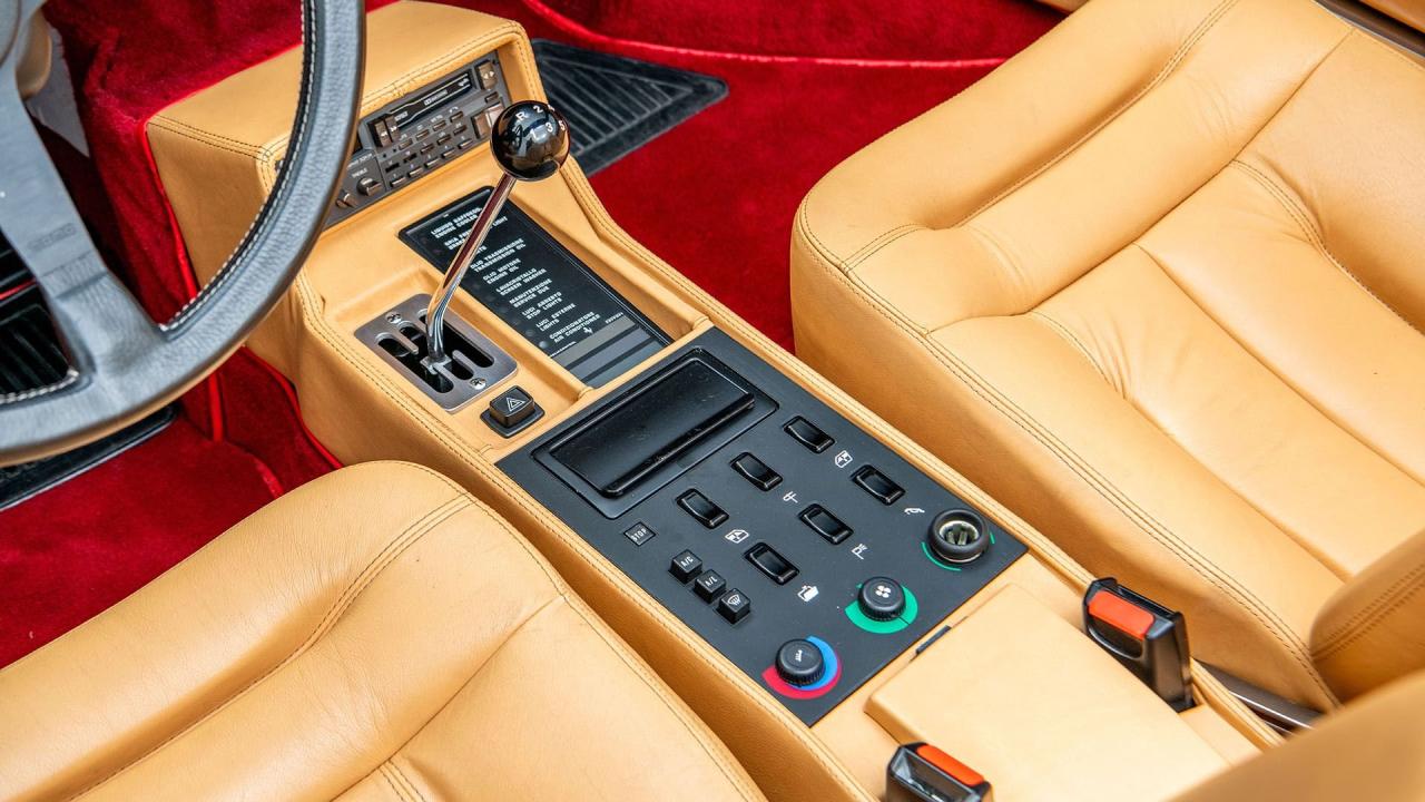 1986 Ferrari 3.2 Mondial Cabriolet