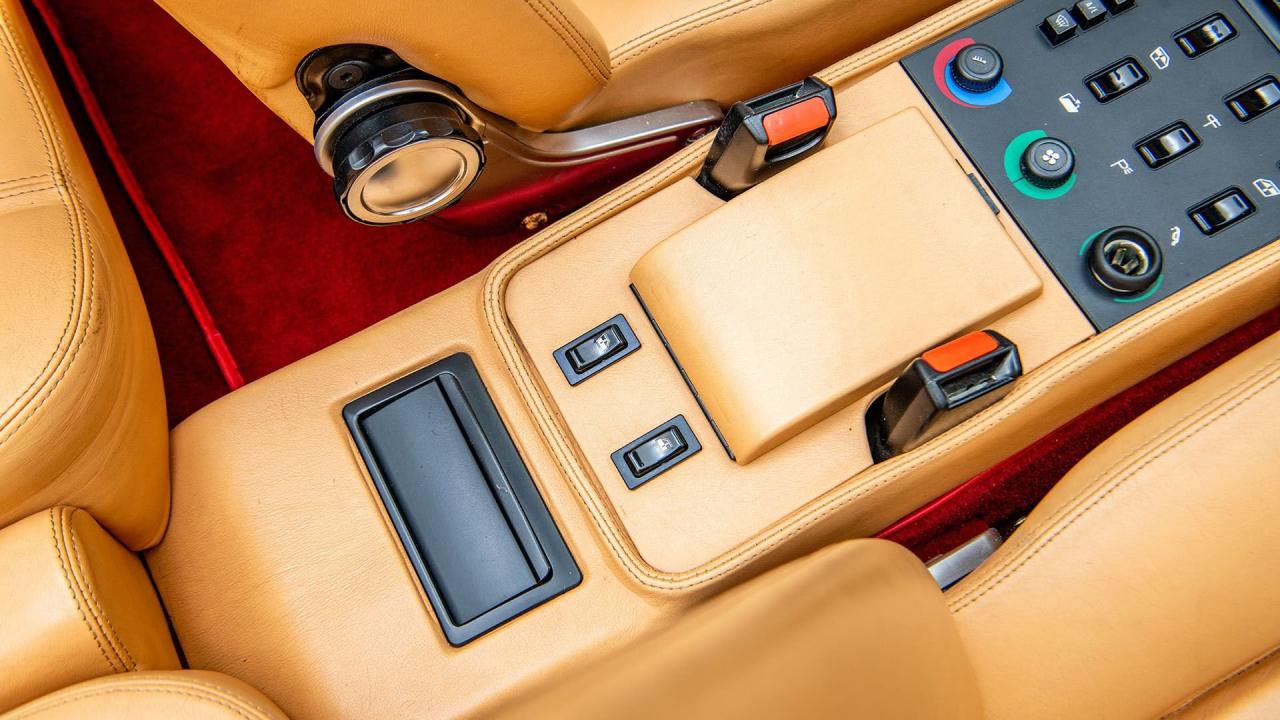 1986 Ferrari 3.2 Mondial Cabriolet