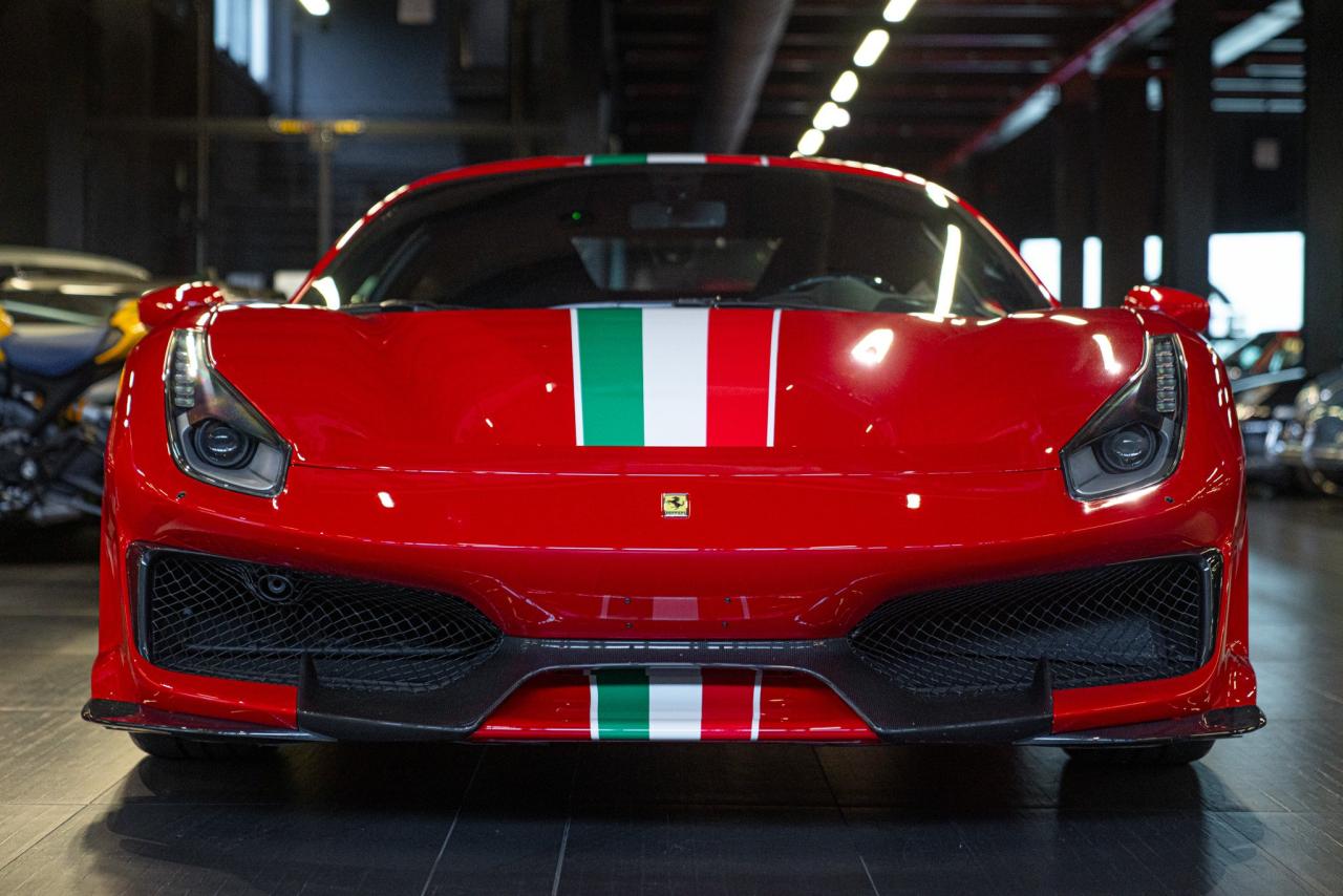 2019 Ferrari 488 PISTA