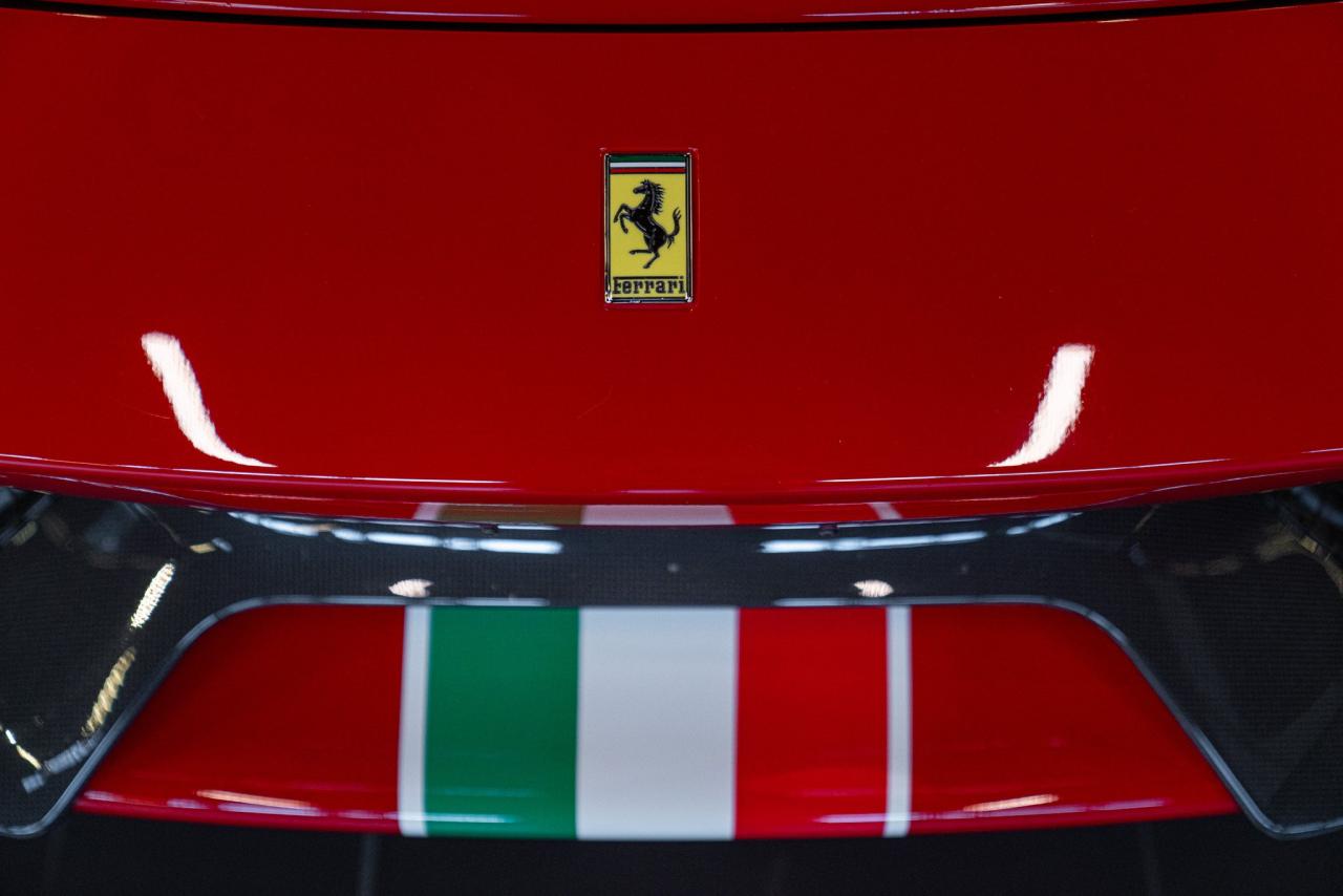 2019 Ferrari 488 PISTA