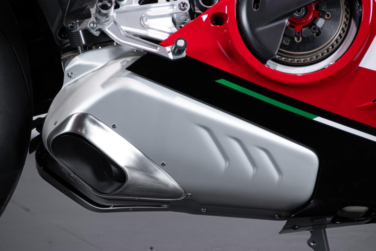 2024 Ducati PANIGALE V4 SP2 30&deg; ANNIVERSARIO 916