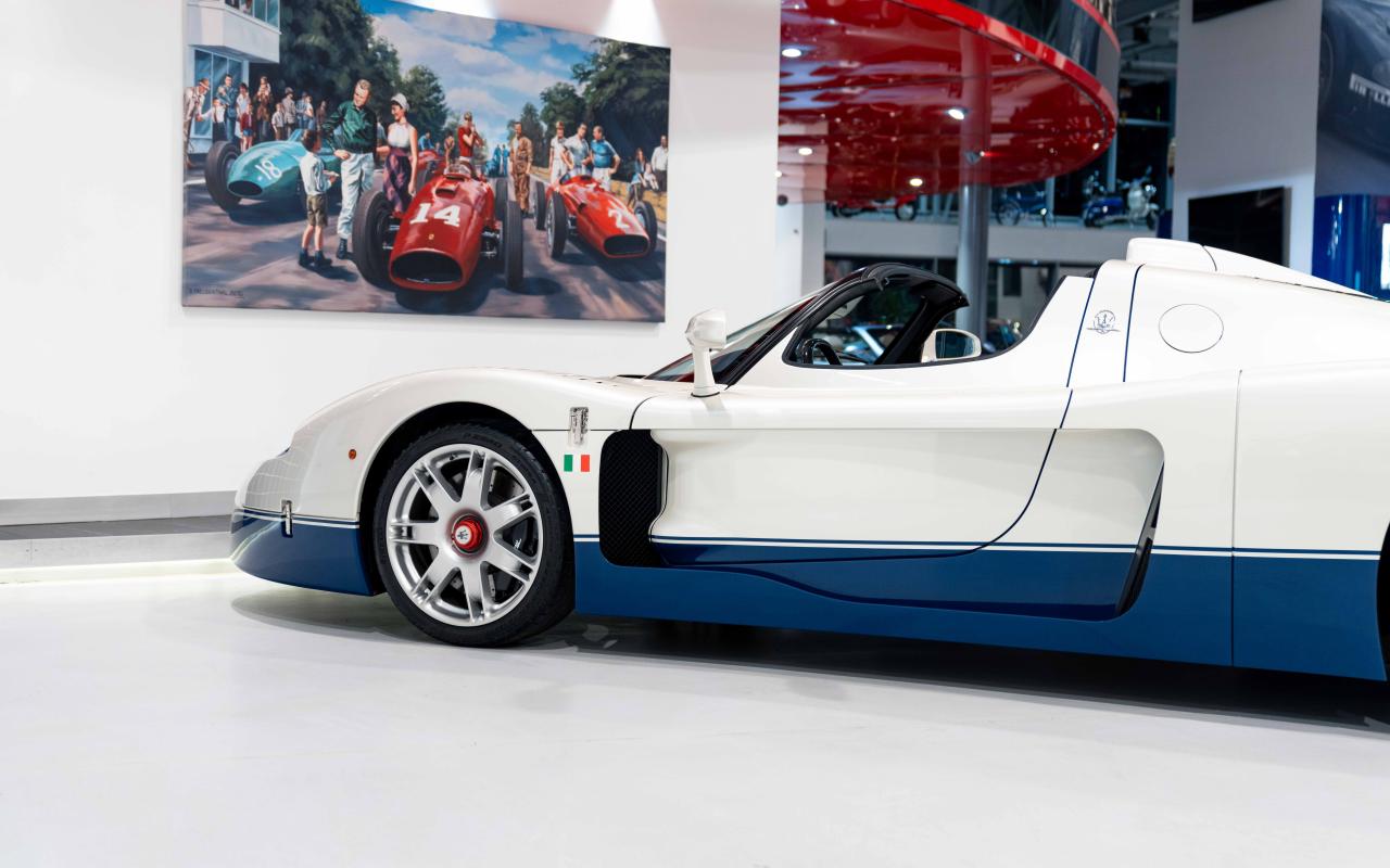 2005 Maserati MC12