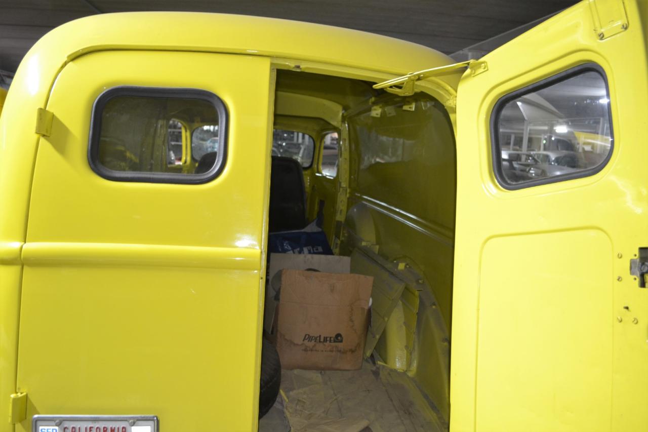 1947 Pick-up trucks Ford Panel truck