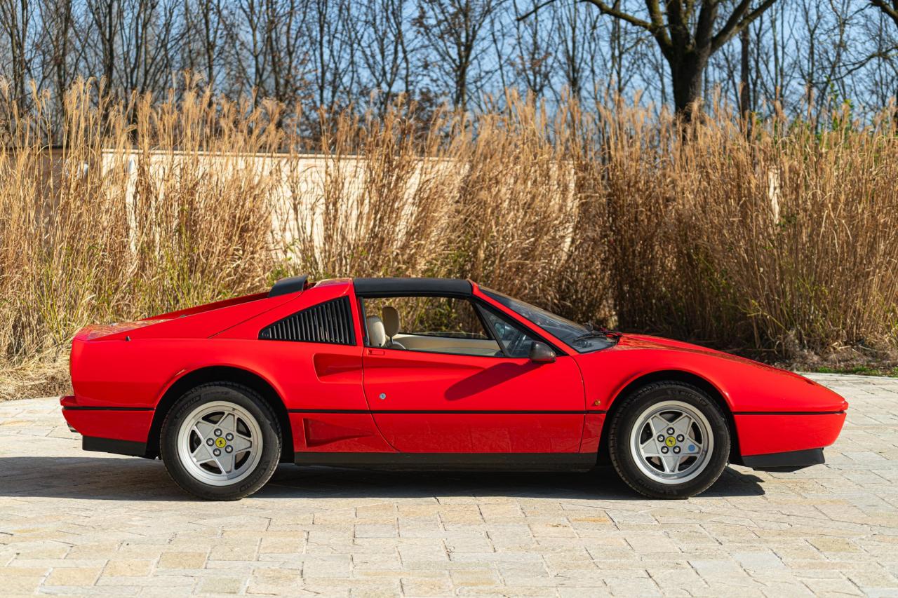 1986 Ferrari 208 GTS TURBO INTERCOOLER