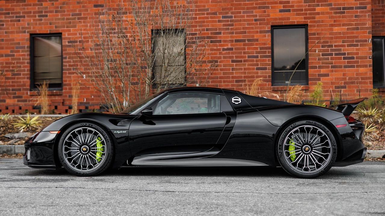 2015 Porsche 918 Spyder