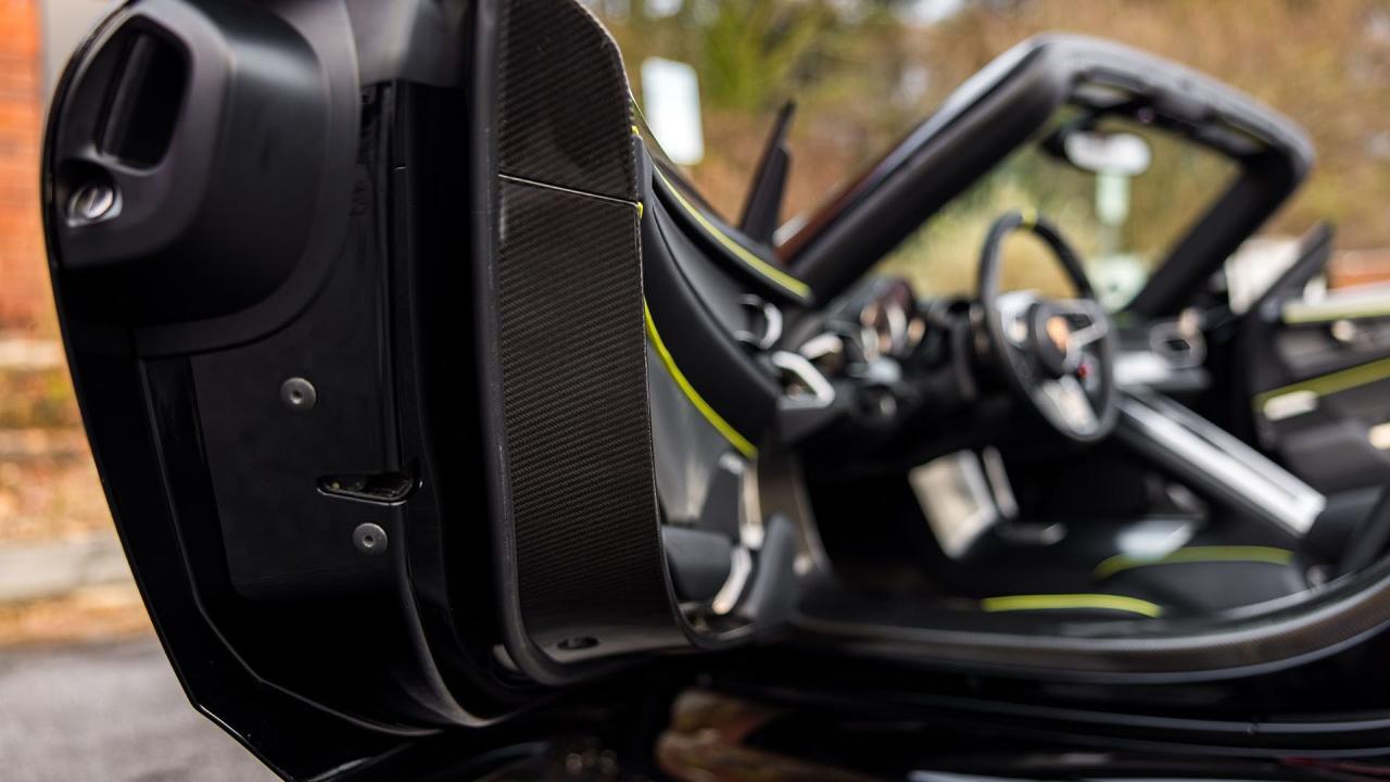 2015 Porsche 918 Spyder