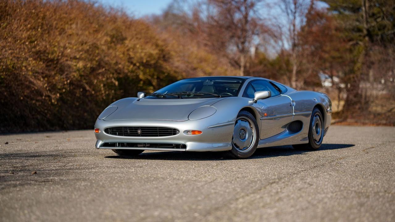 1994 Jaguar XJ220