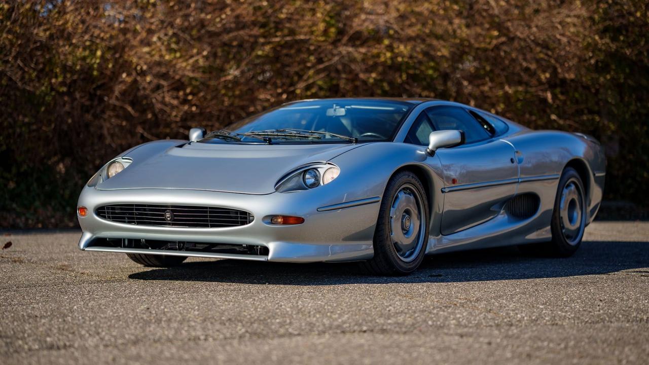 1994 Jaguar XJ220