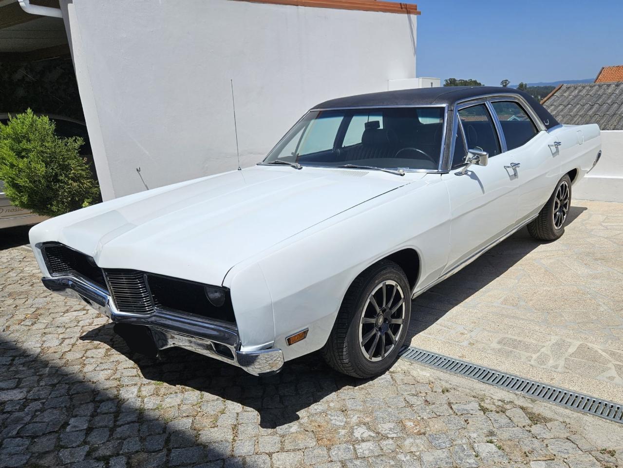 1973 Ford LTD 4 Door Sedan